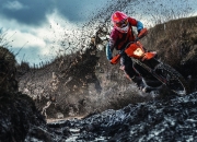 开云体育平台APP-南国雄鹰振翅飞，深圳风暴席卷NBA总决赛焦点战