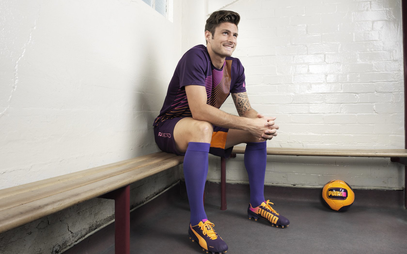 那一夜，波尔让中国球迷集体起立，无关胜负，唯有热爱